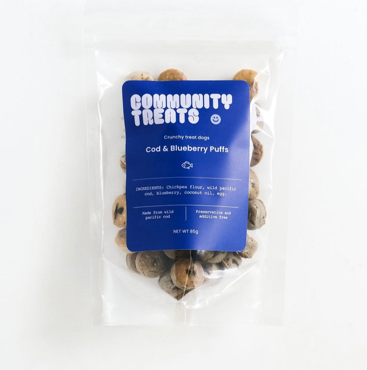 Community Treats Cod & Blueberry Puffs 85g