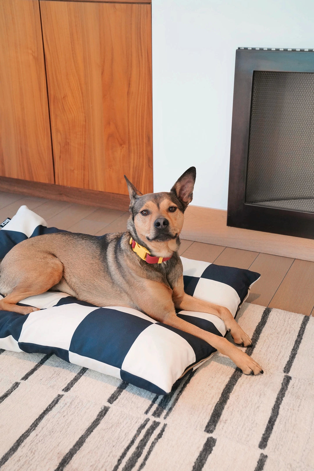 Approved By Fritz Black and White Goalgetter Dog Bed